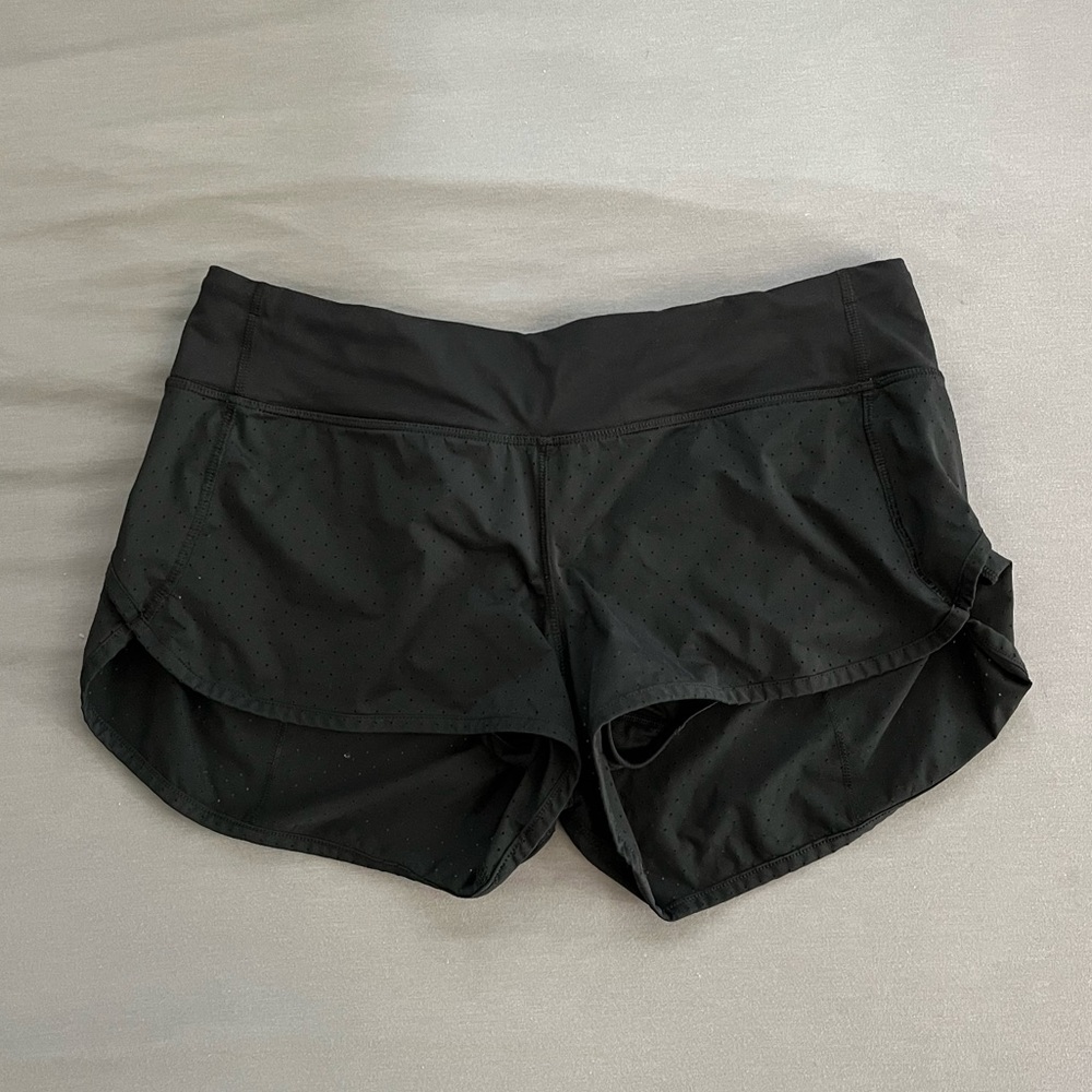 Lululemon Speed Up Low-Rise Lined Short 2.5" in black with small holes